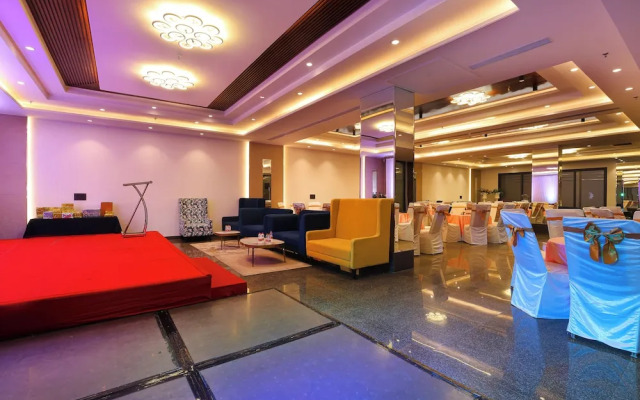 OPO Hotel Iffco Chowk