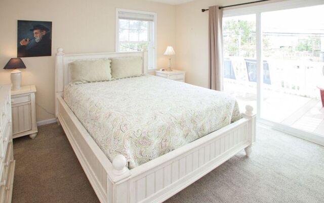 Straight To The Beach by RedAwning