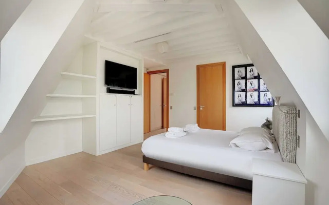 Designer Loft - 2bd/6p- Arc de Trimphe