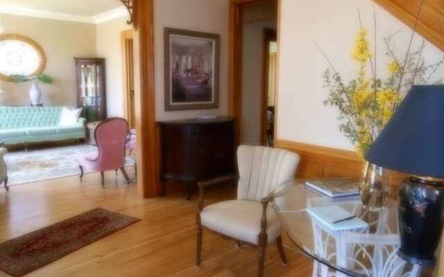 Terra Bella by the Shore