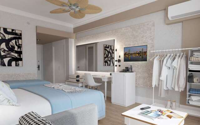 Seven Seas Palmeras Bay