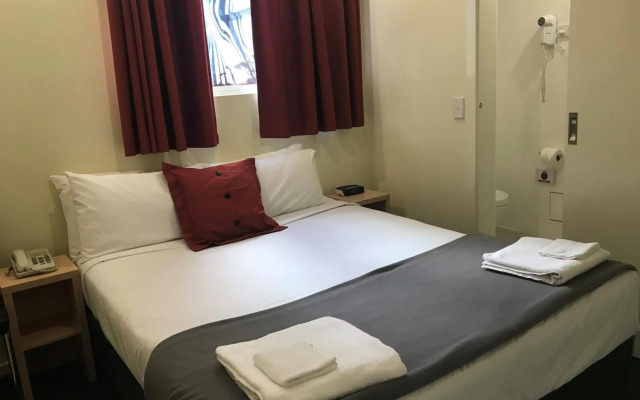 Miami Hotel Melbourne