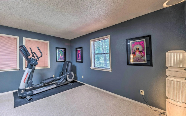 Cloudcroft Escape w/ Forest Views!