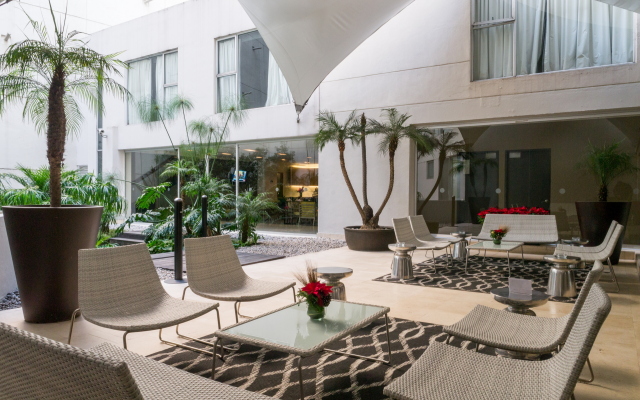Ventura Hotel & Suites by Dominion