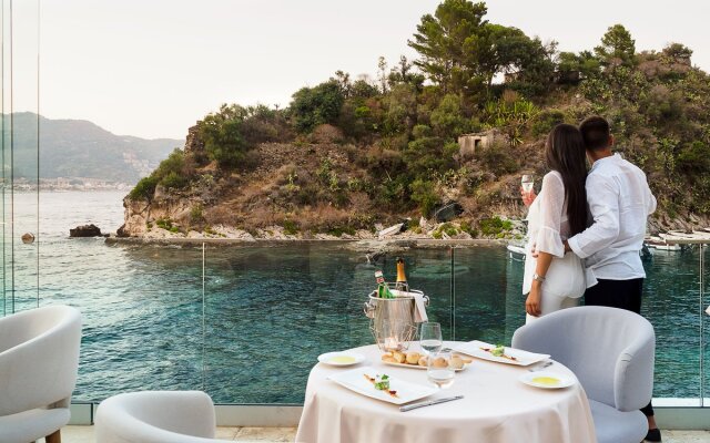 Atlantis Bay - VRetreats