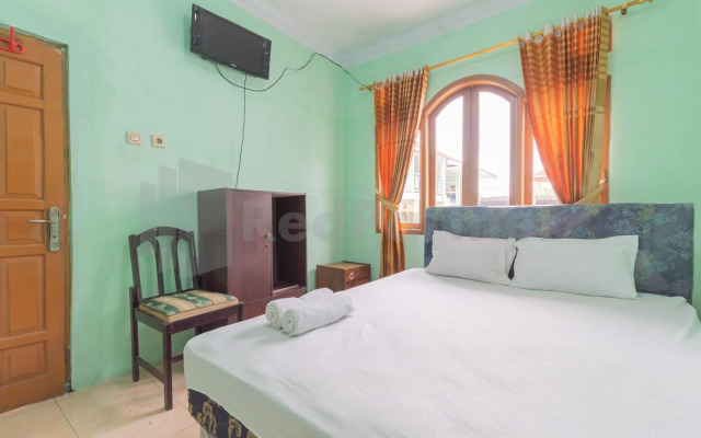 OYO 3879 Villa Sari Intan