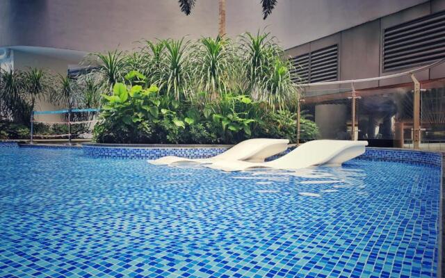 Yussy 4Bedroom Condo at R&F Princess Cove