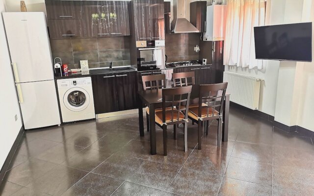 Casa Bella Apartments