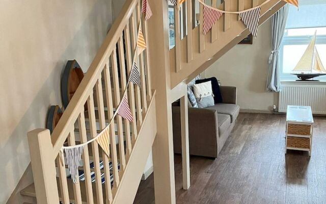 Boat House Located in the Sailing Mecca of Cowes