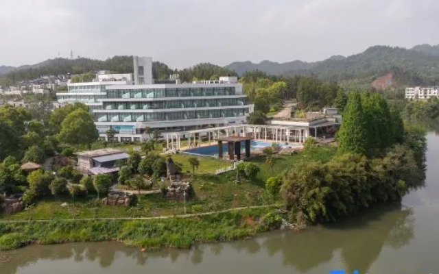 Wuyuan Wuli Shanshui Hot Spring Resort Hotel