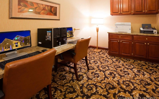 Holiday Inn Express & Suites Sioux Falls At Empire Mall by IHG
