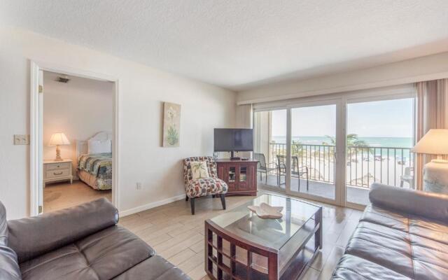 207 Beach Place Condos