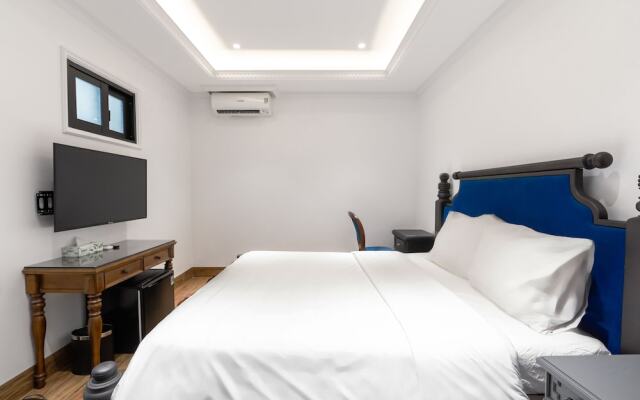 Quang Minh Riverside Hotel Danang