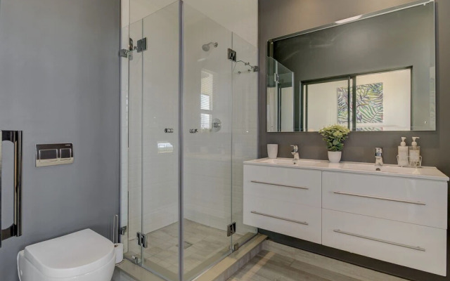 UniqueStay Paardevlei Square Apartment - Adults Only