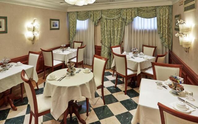 Hotel Antiche Figure