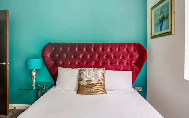 Spacious Apartment in Milton Keynes near Gulliverâs Theme Park
