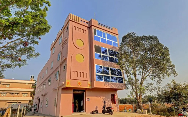 Hotel Om Classic by OYO Rooms