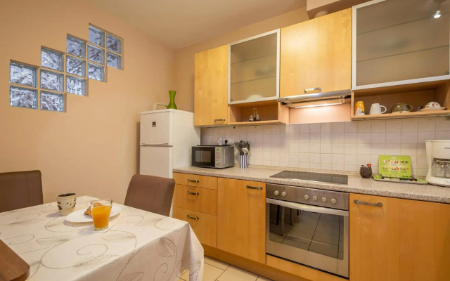 Santos 1214 Apartment