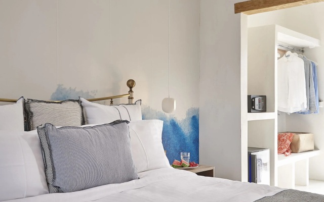 Parian Boutique Hotel