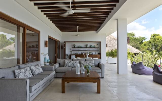 Shaia Villa - Canggu