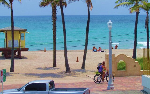 Marine Villas Hollywood