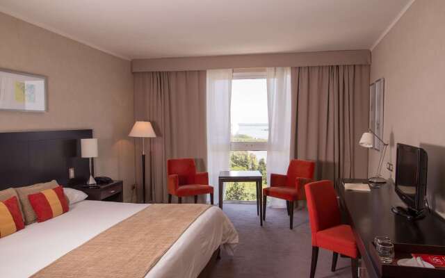 Howard Johnson by Wyndham Plaza Hotel Mayorazgo