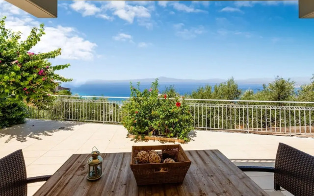 Aigli Fully Equipped Getaway - Seaview Lux Retreat