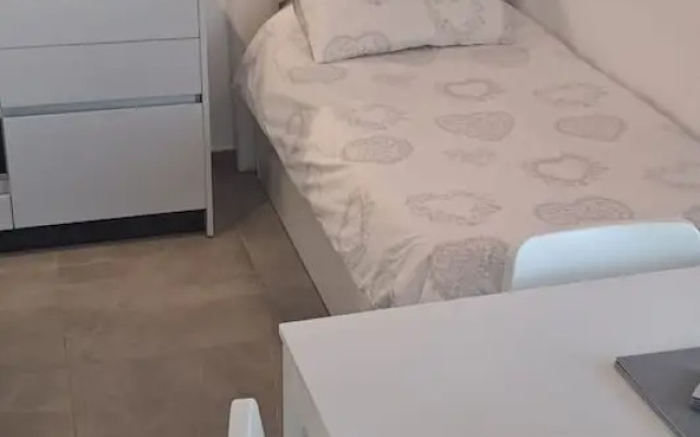Beautiful Studio in Gibraltar - E1