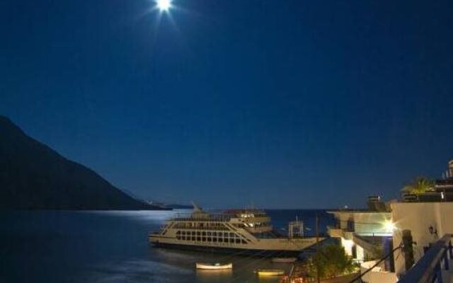 Sifis Hotel