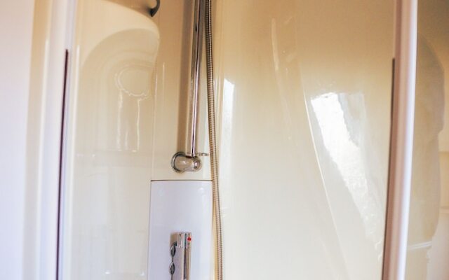 Captivating 6-person Caravan in Rhyl