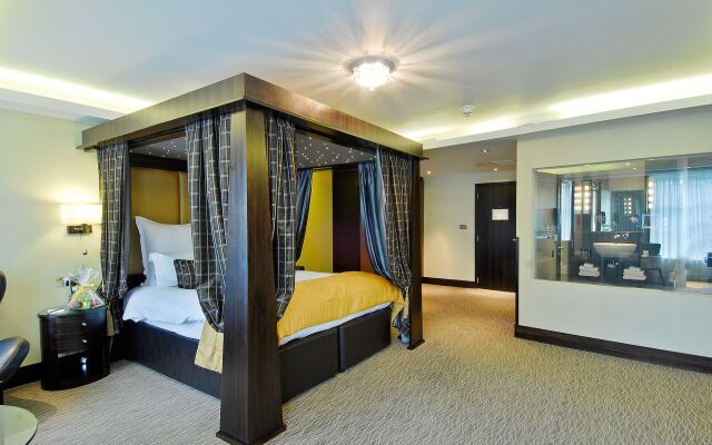Montcalm Mayfair, Autograph Collection