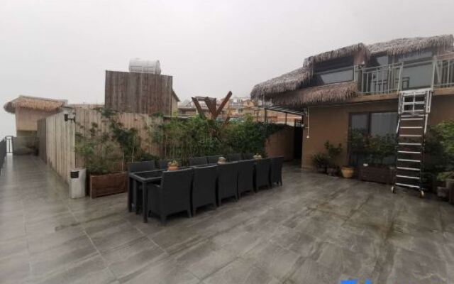 Yunshang Tianshang Jianyue Hostel