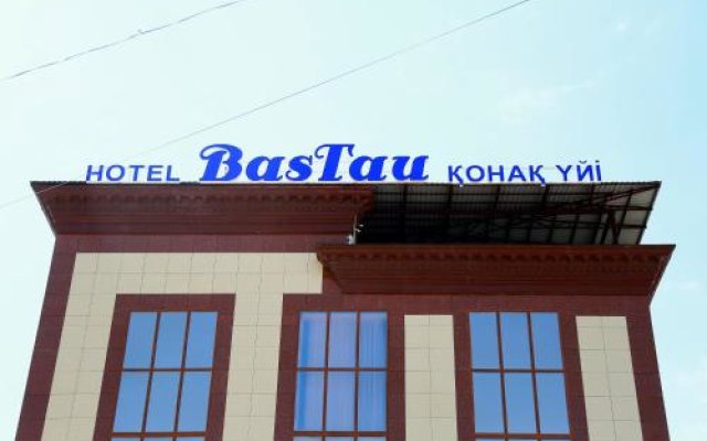 Hotel BasTau