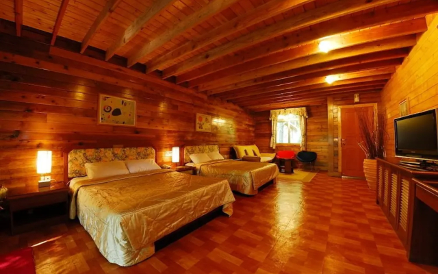 shinmingshan holiday inn