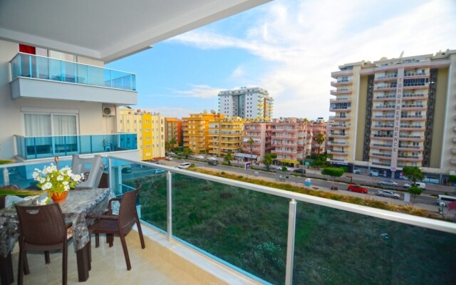 Luxury 2 Bedroom Flat 200 Meters to the sea