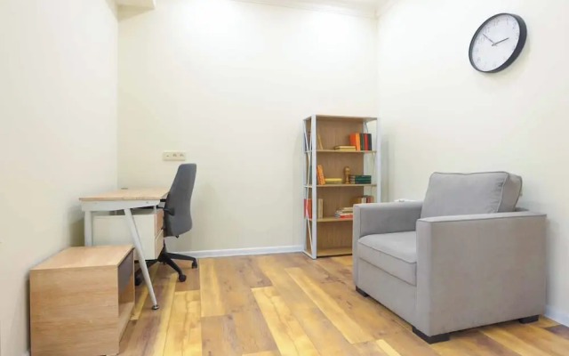 Stay Inn on Yekmalyan St