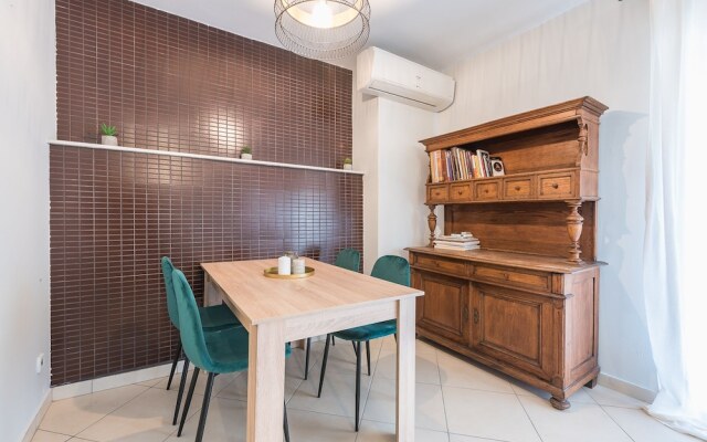 New Syntagma Urban Apartment