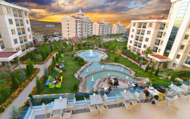 Grand Ozgul Thermal Holiday Village