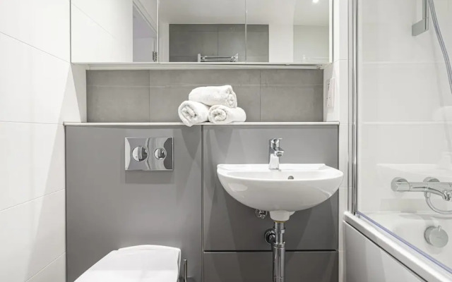 Deluxe Leeds Flat With Views