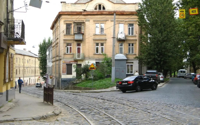 Mini-Smart economy apartment on Saint Teodor 5