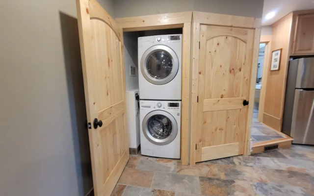 IVACAZ Suites on the Golf Course