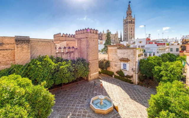 Alianza Giralda Sky view by Valcambre