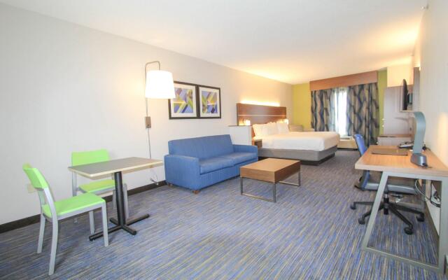 Holiday Inn Express Hotel & Suites Charleston-North, an IHG Hotel