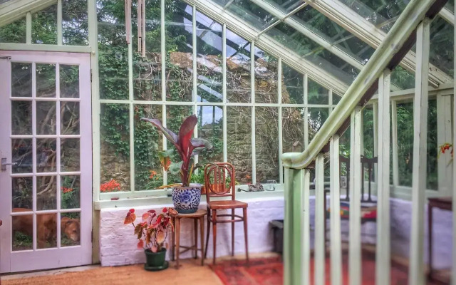 84 Saint Andrews Road