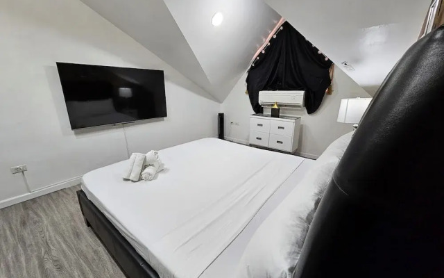 Kandi Suites 2BR with private Jacuzzi