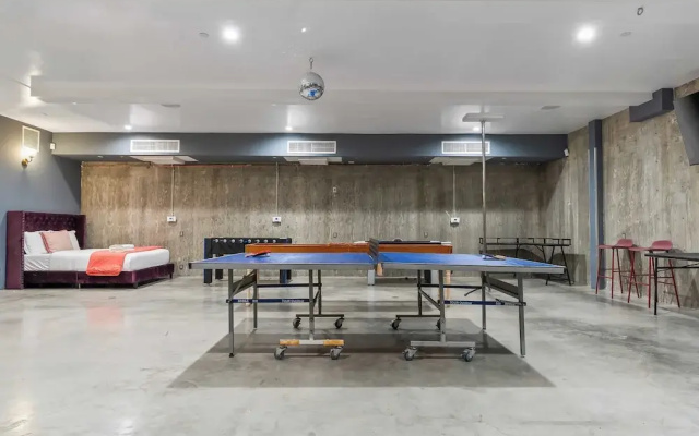 Luxe LA Escape w/ Pool, Views & Game Room Alta Vista Estate by Avantstay