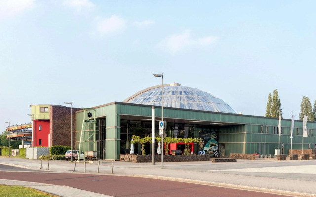 Super 8 by Wyndham Oberhausen am Centro