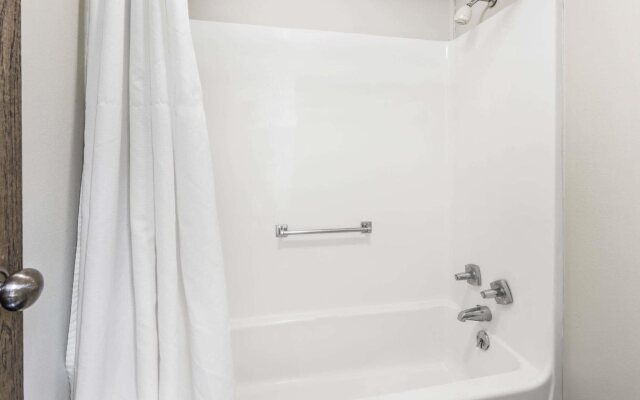 Knights Inn Racine