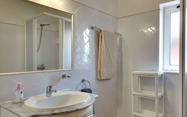 Villa in Carvoeiro With Swimming Pool