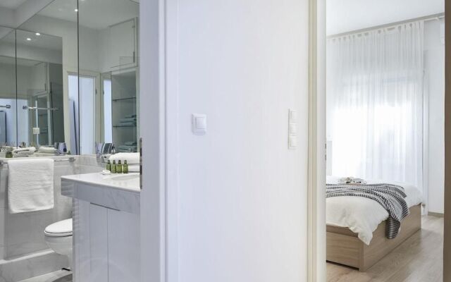 Modern Elegant Apt at Kolonaki